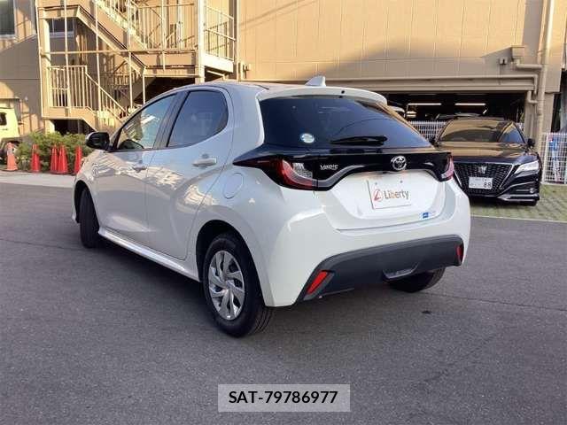 Toyota YARIS 2021-04 7459120-16