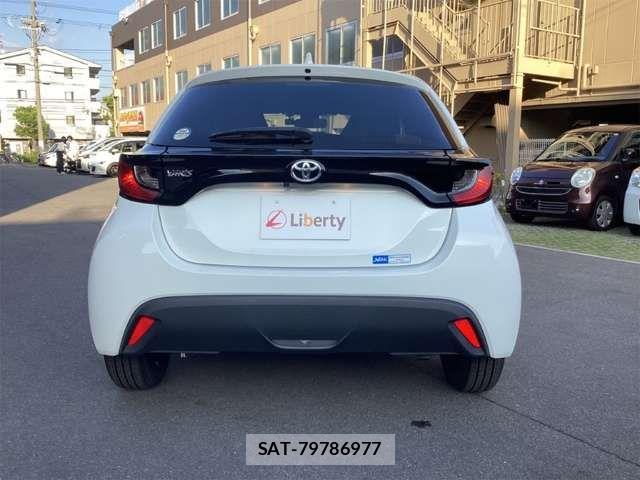 Toyota YARIS 2021-04 7459120-18