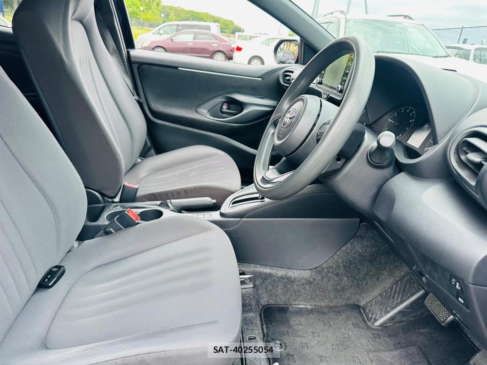 Toyota YARIS 2023 7075125-11