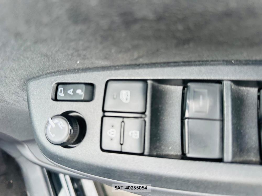Toyota YARIS 2023 7075125-20