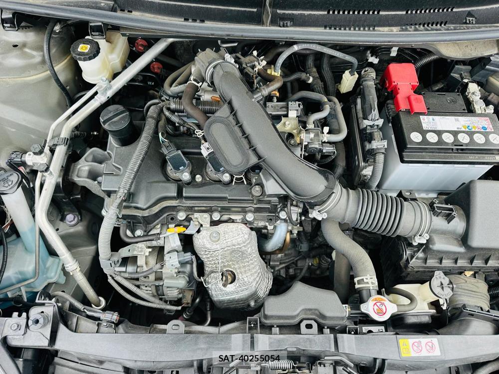 Toyota YARIS 2023 7075125-36