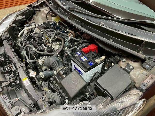 Toyota YARIS 2020-04 7504086-13
