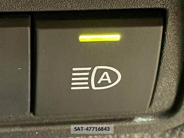 Toyota YARIS 2020-04 7504086-14
