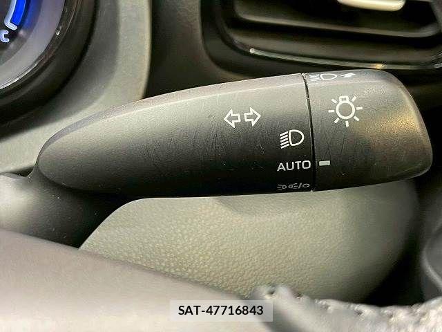 Toyota YARIS 2020-04 7504086-15