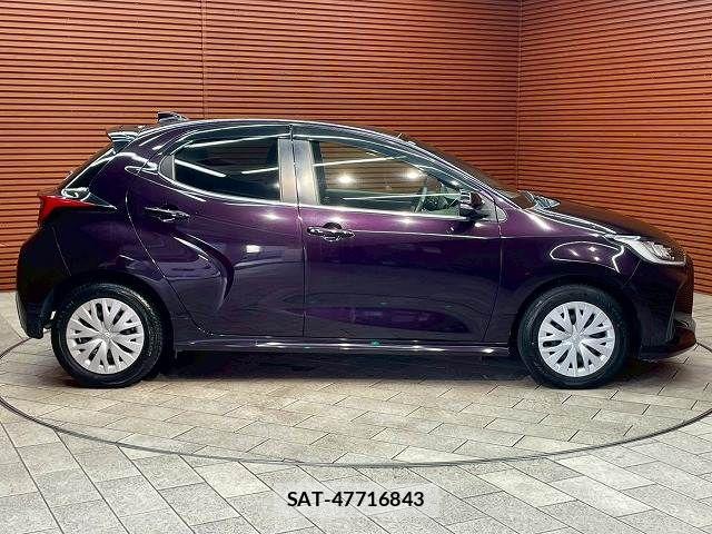 Toyota YARIS 2020-04 7504086-17