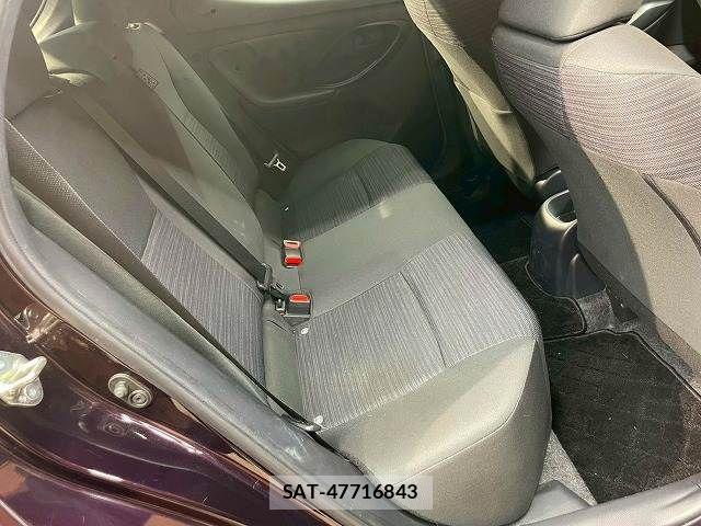 Toyota YARIS 2020-04 7504086-8
