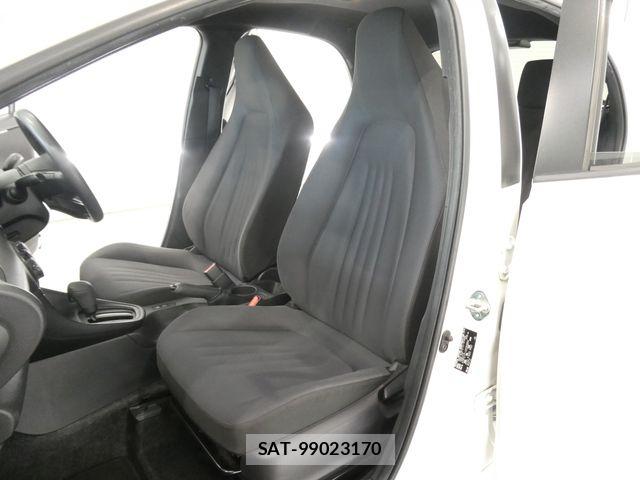 Toyota YARIS 2021-01 7510592-15