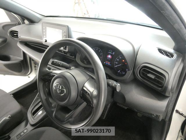 Toyota YARIS 2021-01 7510592-16