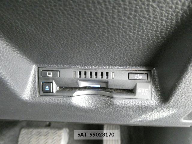 Toyota YARIS 2021-01 7510592-25