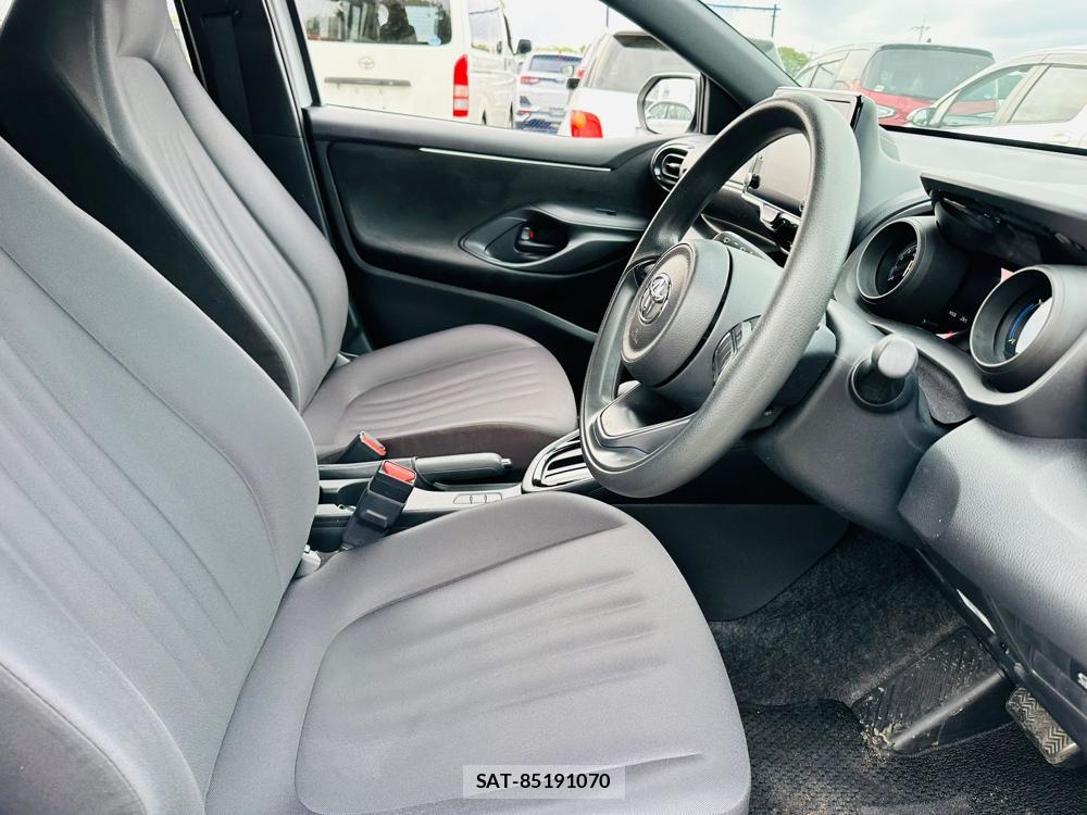 Toyota YARIS 2023 7171834-11