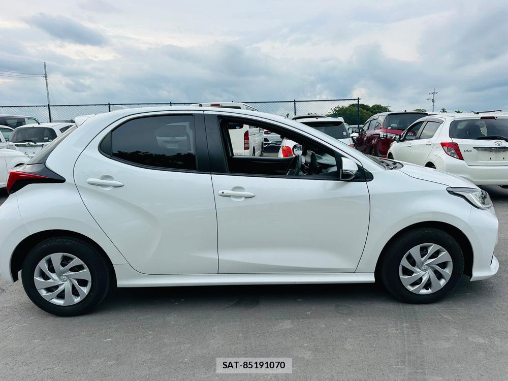 Toyota YARIS 2023 7171834-5