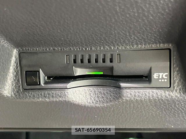 Toyota YARIS 2021-03 7504093-4