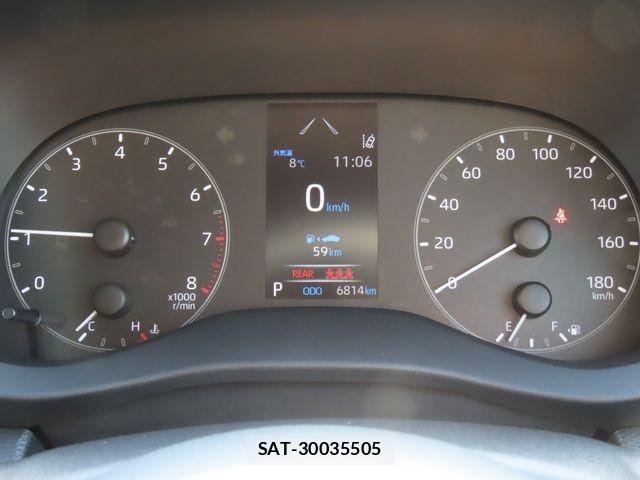 Toyota YARIS 2022-11 7504092-13
