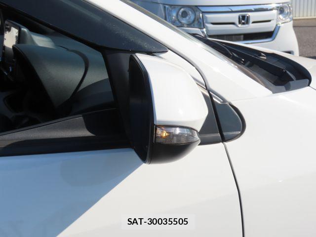 Toyota YARIS 2022-11 7504092-17