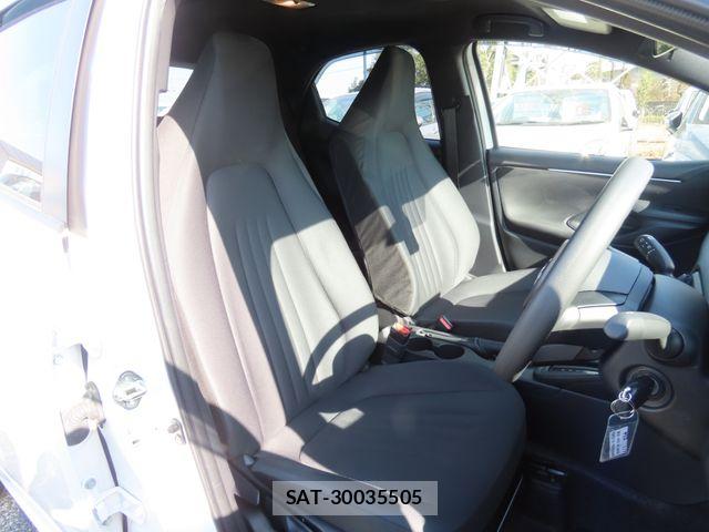 Toyota YARIS 2022-11 7504092-7