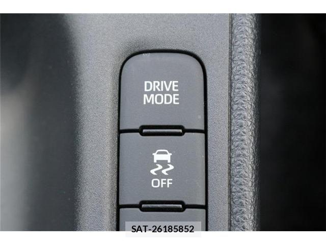 Toyota YARIS 2020-10 7510588-17