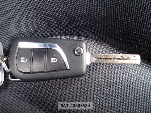 Toyota YARIS 2024-04 7510589-18
