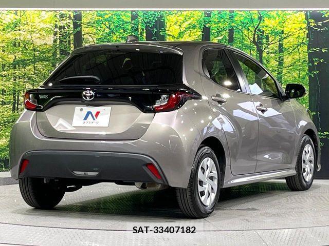 Toyota YARIS 2021-03 7504101-16