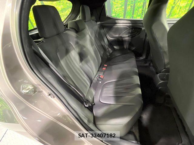 Toyota YARIS 2021-03 7504101-8