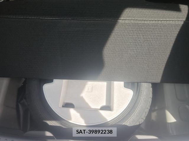 Toyota YARIS 2025-01 7510580-19