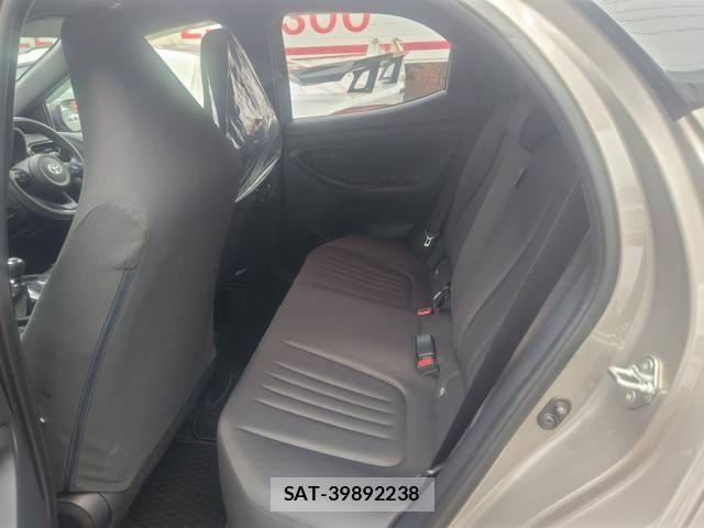 Toyota YARIS 2025-01 7510580-25
