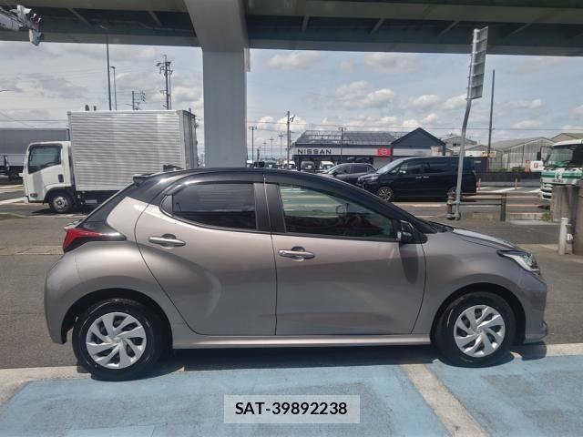 Toyota YARIS 2025-01 7510580-5