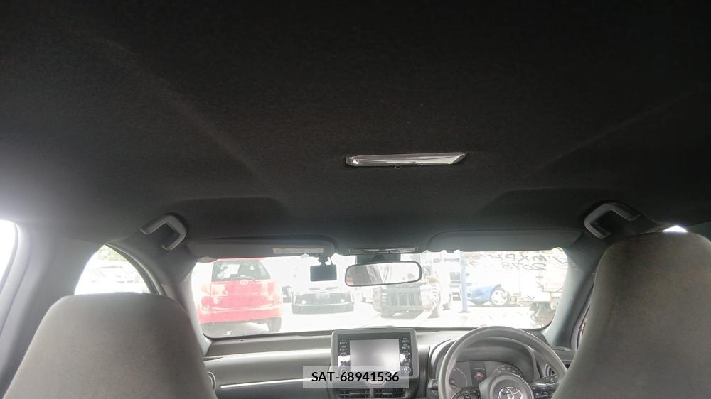 Toyota YARIS 2021 6848858-21