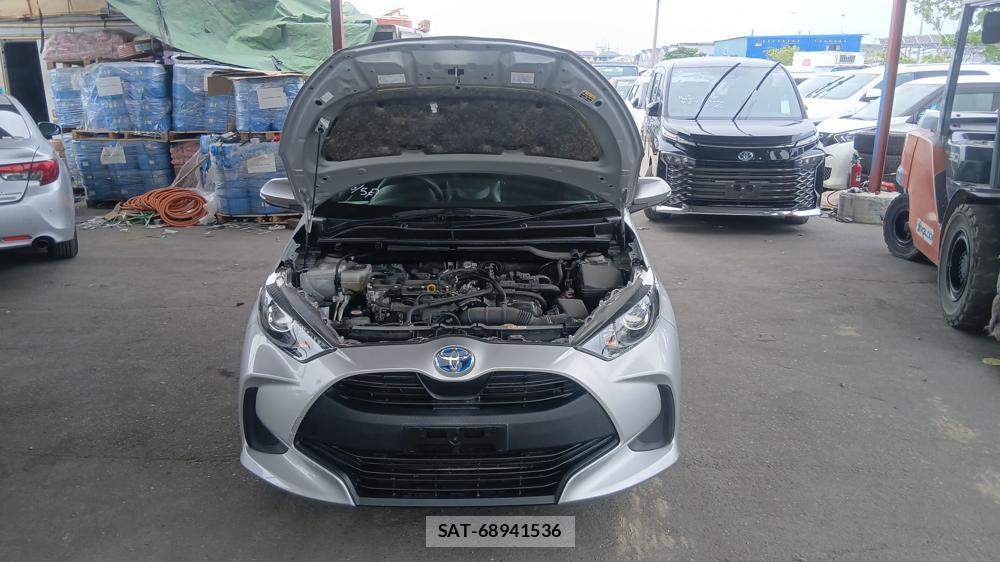 Toyota YARIS 2021 6848858-35