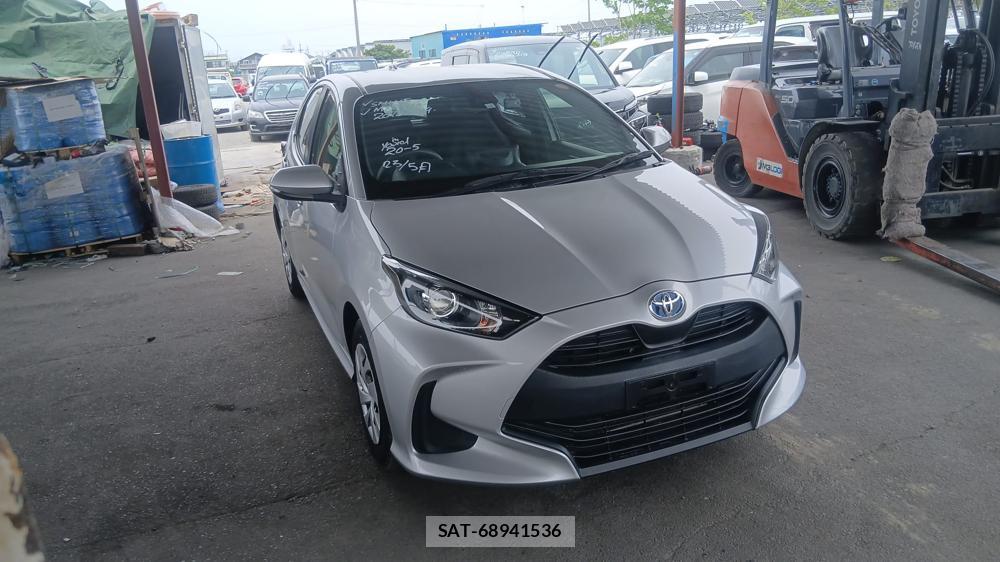 Toyota YARIS 2021 6848858-6