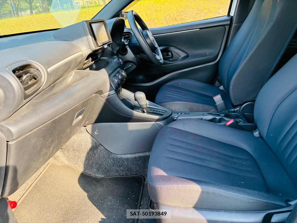 Toyota YARIS 2021 7043694-10