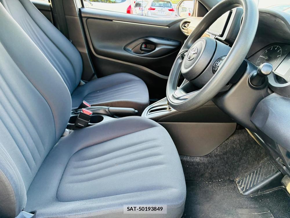 Toyota YARIS 2021 7043694-11
