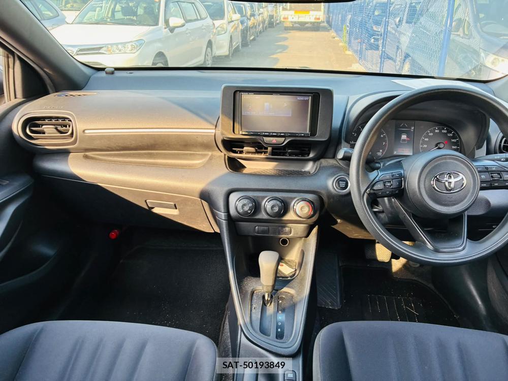 Toyota YARIS 2021 7043694-12