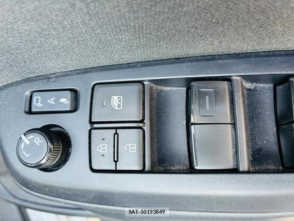 Toyota YARIS 2021 7043694-20