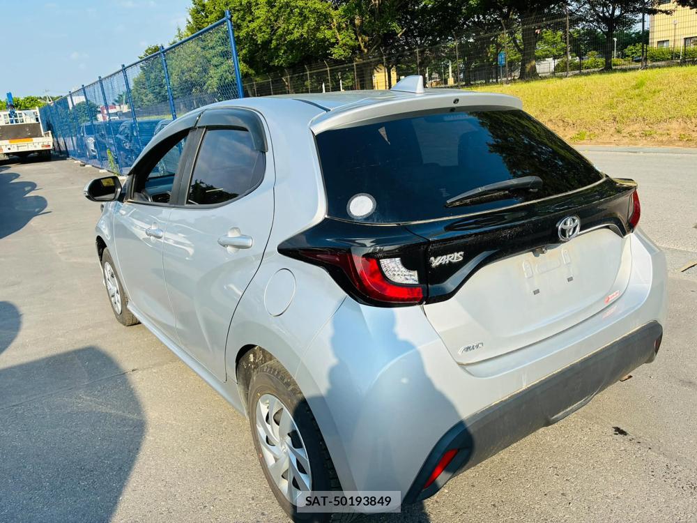 Toyota YARIS 2021 7043694-2