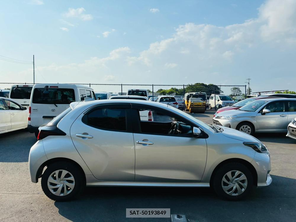 Toyota YARIS 2021 7043694-5