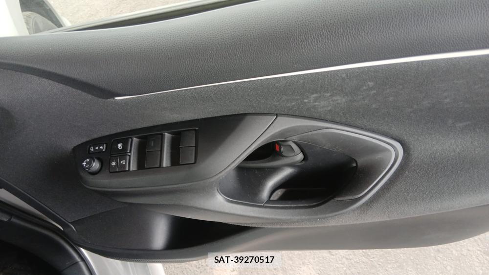 Toyota YARIS 2021 6848857-18