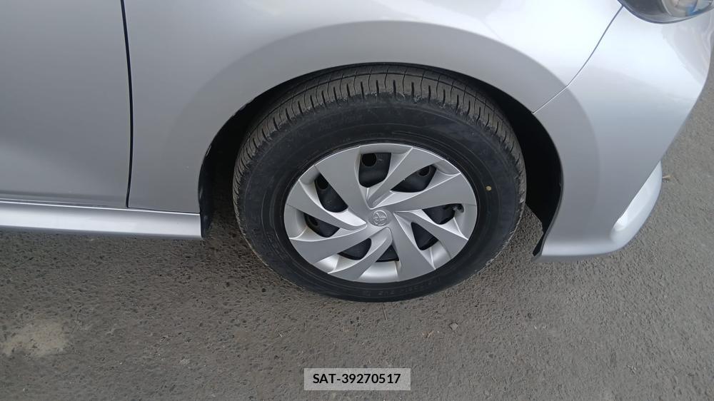 Toyota YARIS 2021 6848857-27