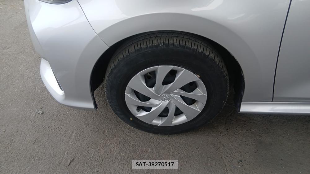 Toyota YARIS 2021 6848857-28