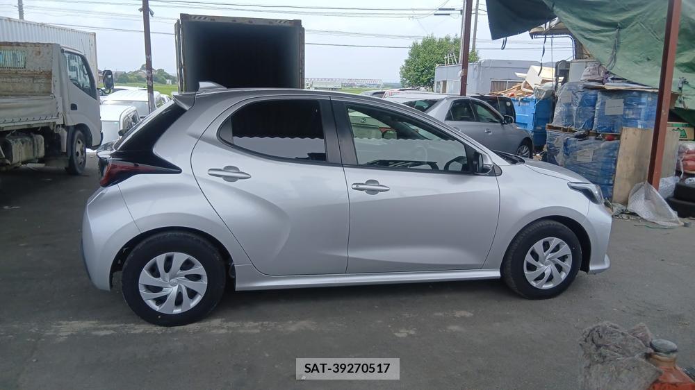 Toyota YARIS 2021 6848857-5