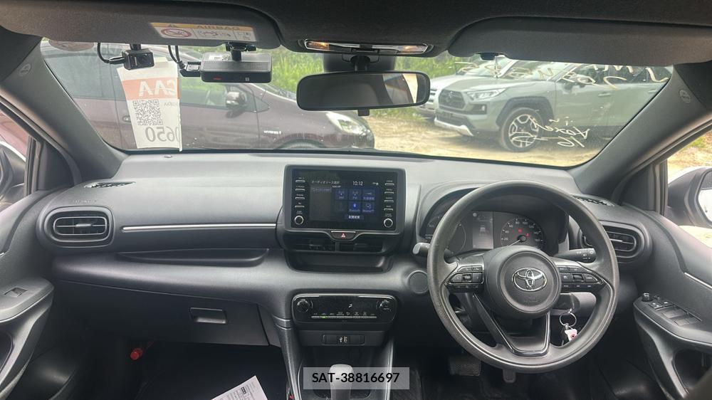 Toyota YARIS 2021 6788180-12