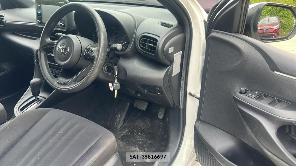 Toyota YARIS 2021 6788180-16