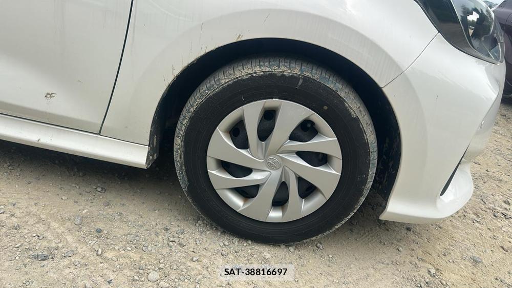 Toyota YARIS 2021 6788180-25