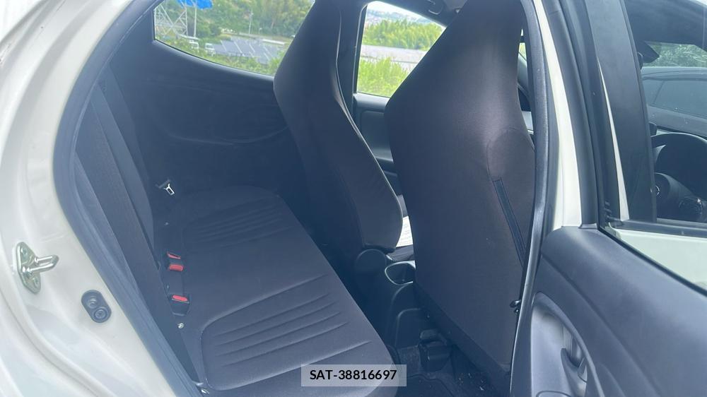 Toyota YARIS 2021 6788180-8