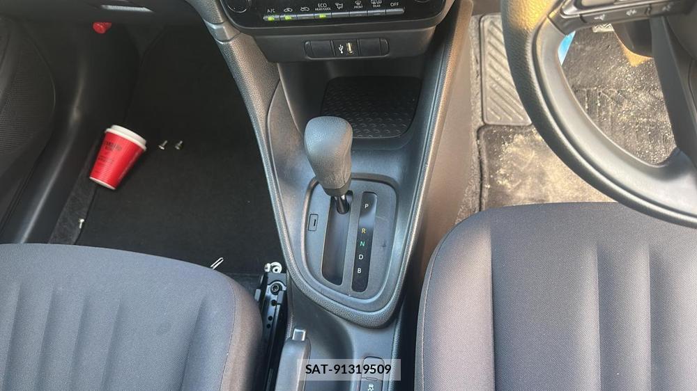 Toyota YARIS 2021 6804902-18