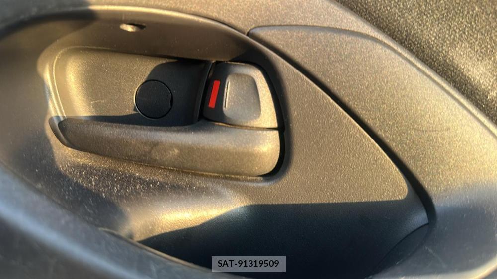 Toyota YARIS 2021 6804902-19