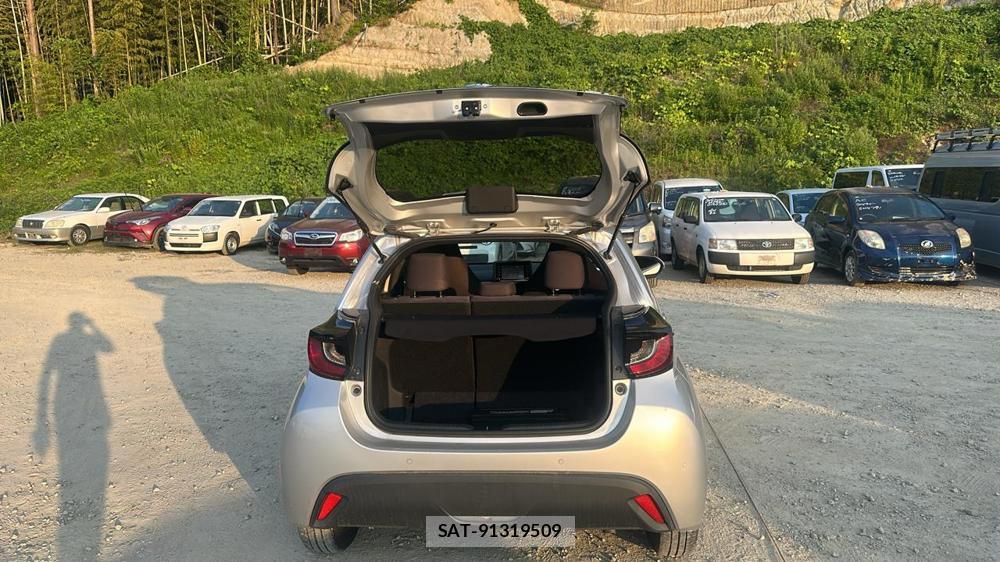 Toyota YARIS 2021 6804902-23