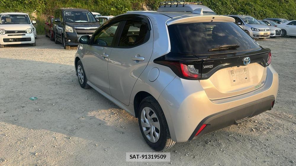 Toyota YARIS 2021 6804902-2