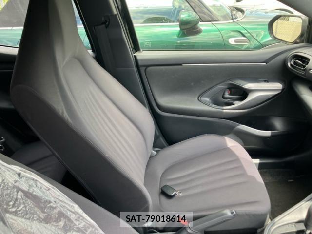 Toyota YARIS 2020-03 7563125-5