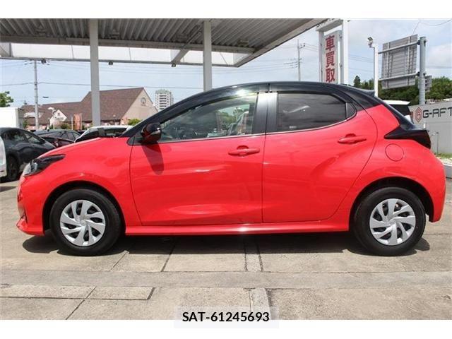 Toyota YARIS 2021-02 7621603-9