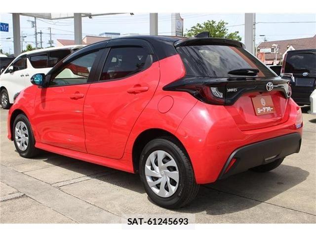 Toyota YARIS 2021-02 7621603-10